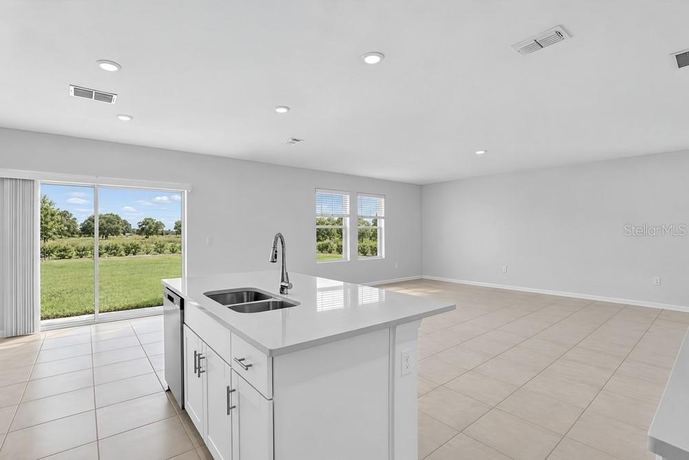 13840 SHELLMORE AVE — photo 12