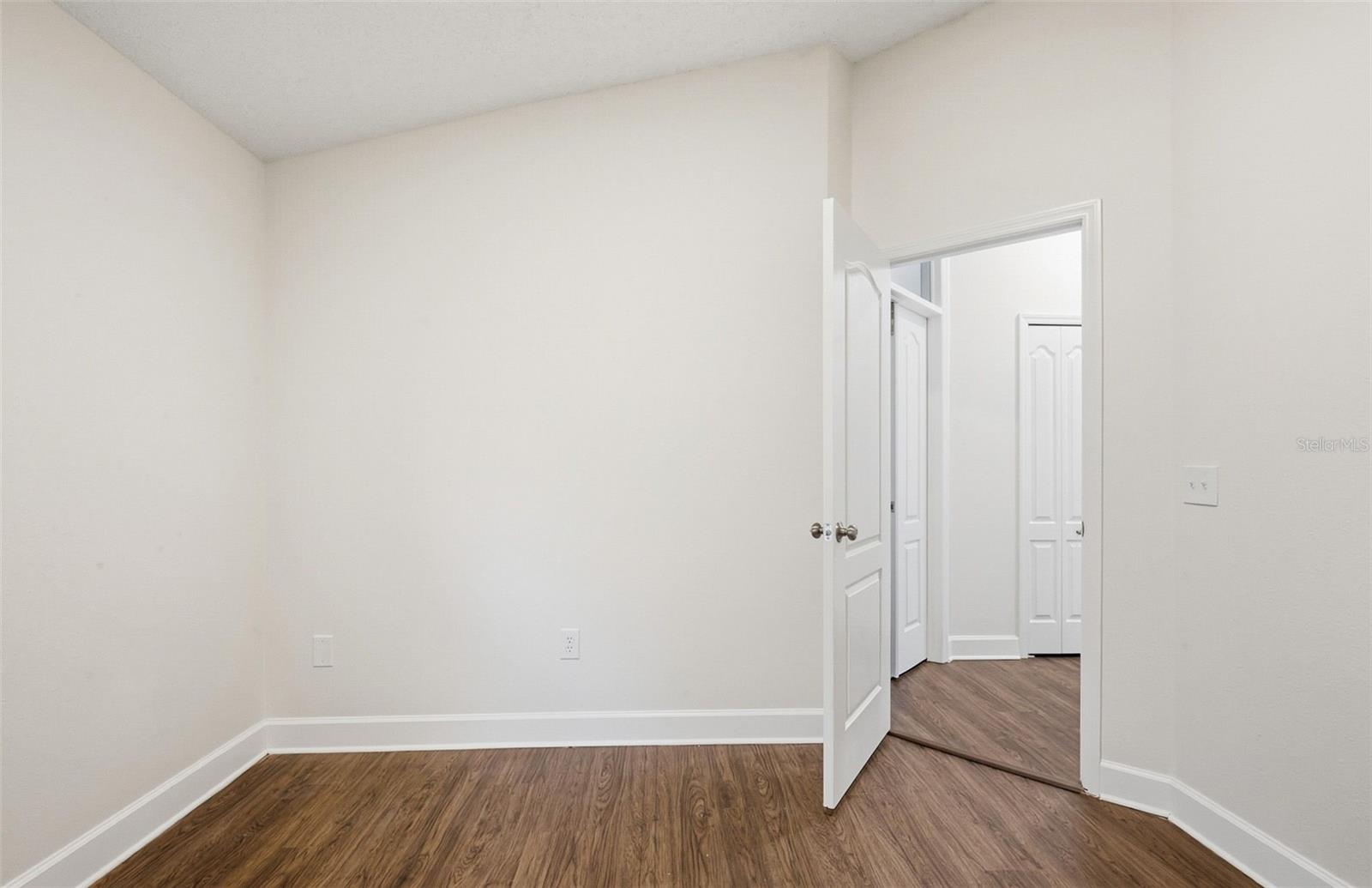 19409 MELODY FAIR PL — photo 32