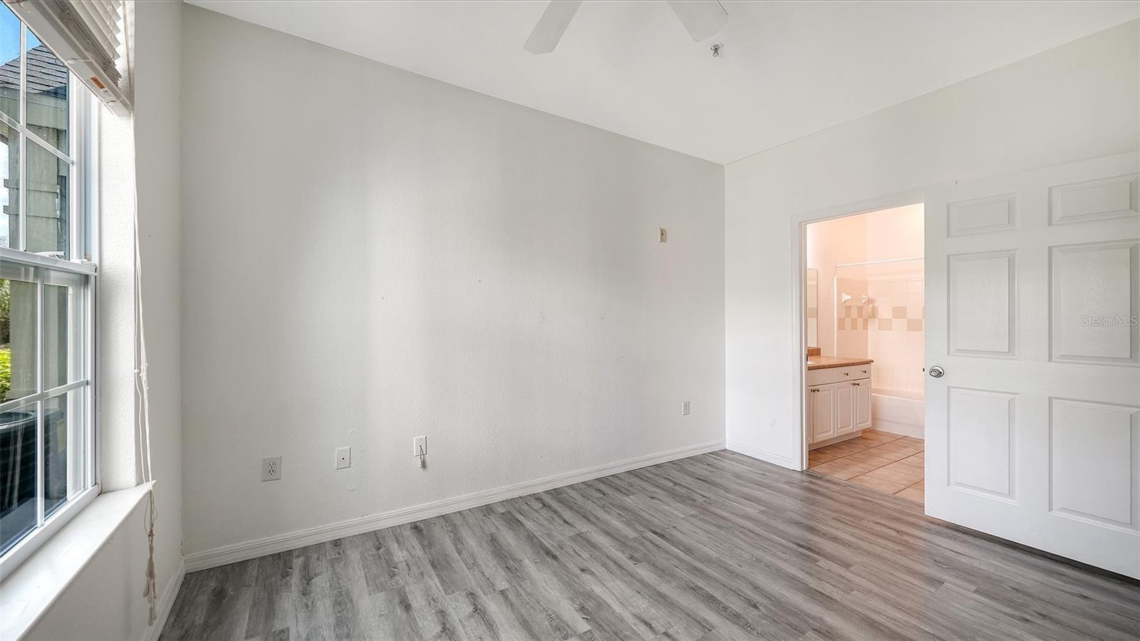 5501 ROSEHILL RD #105 — photo 30
