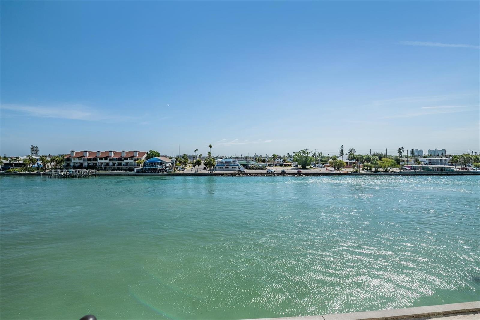 7435 BAYSHORE DR #303 — photo 43