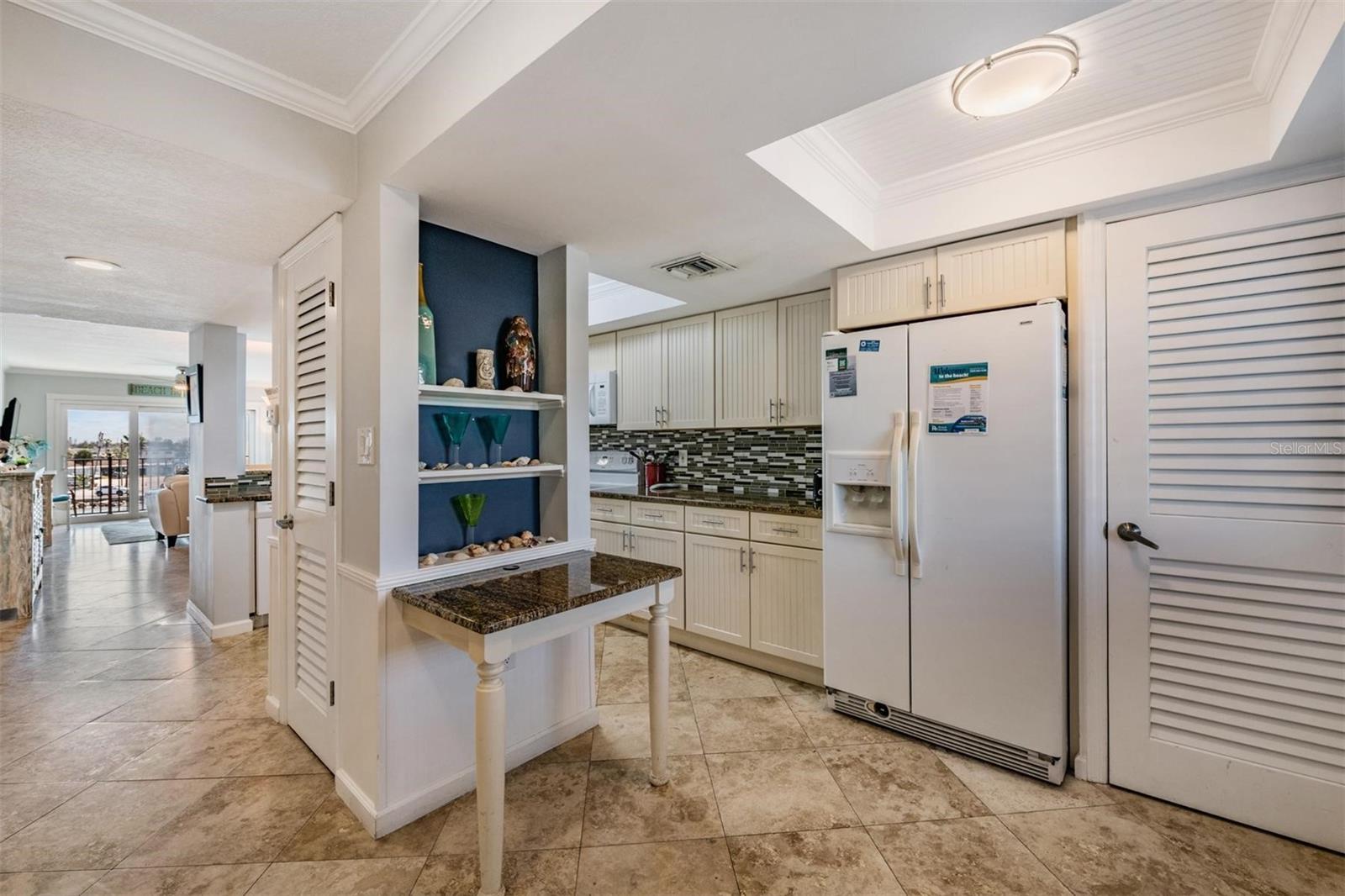 7435 BAYSHORE DR #303 — photo 5