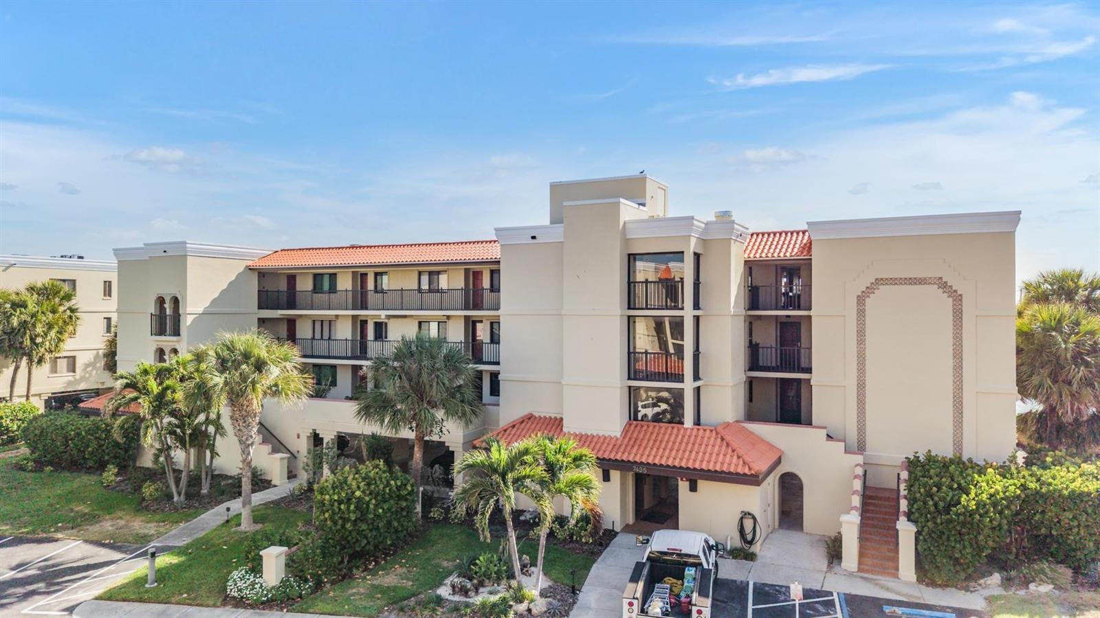 7435 BAYSHORE DR #303 — photo 3