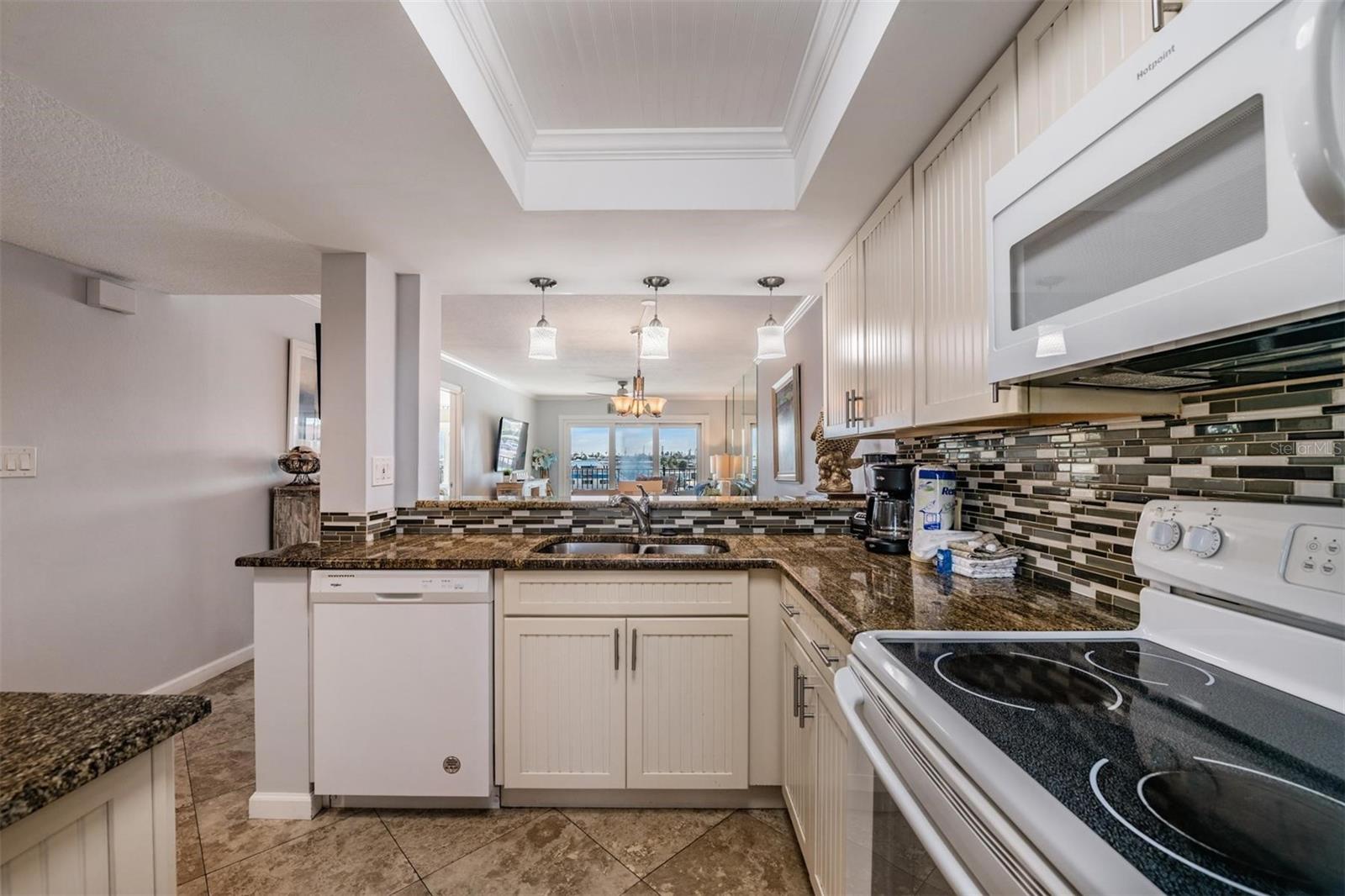 7435 BAYSHORE DR #303 — photo 10