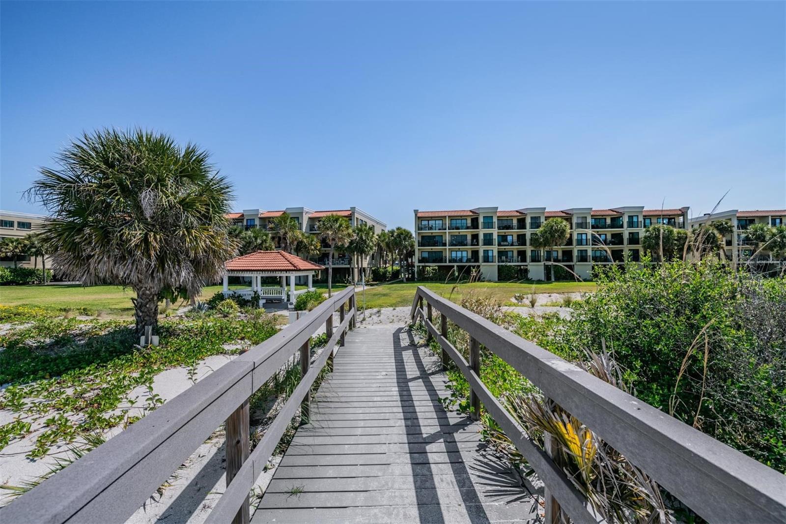 7435 BAYSHORE DR #303 — photo 45