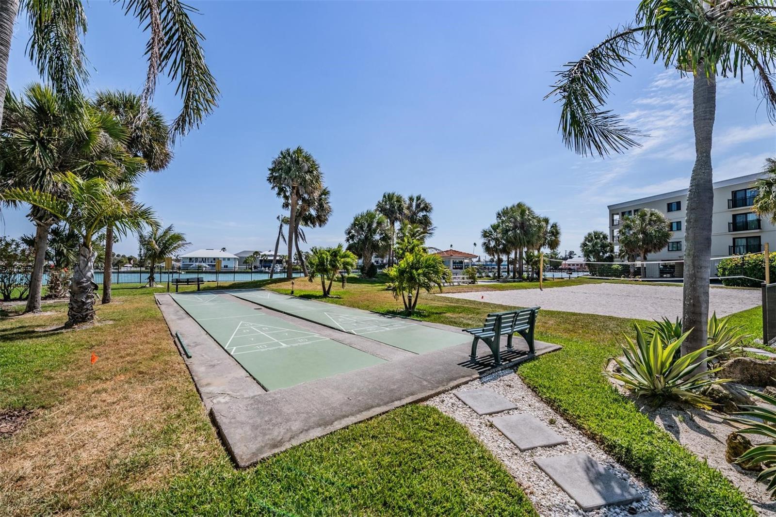 7435 BAYSHORE DR #303 — photo 41
