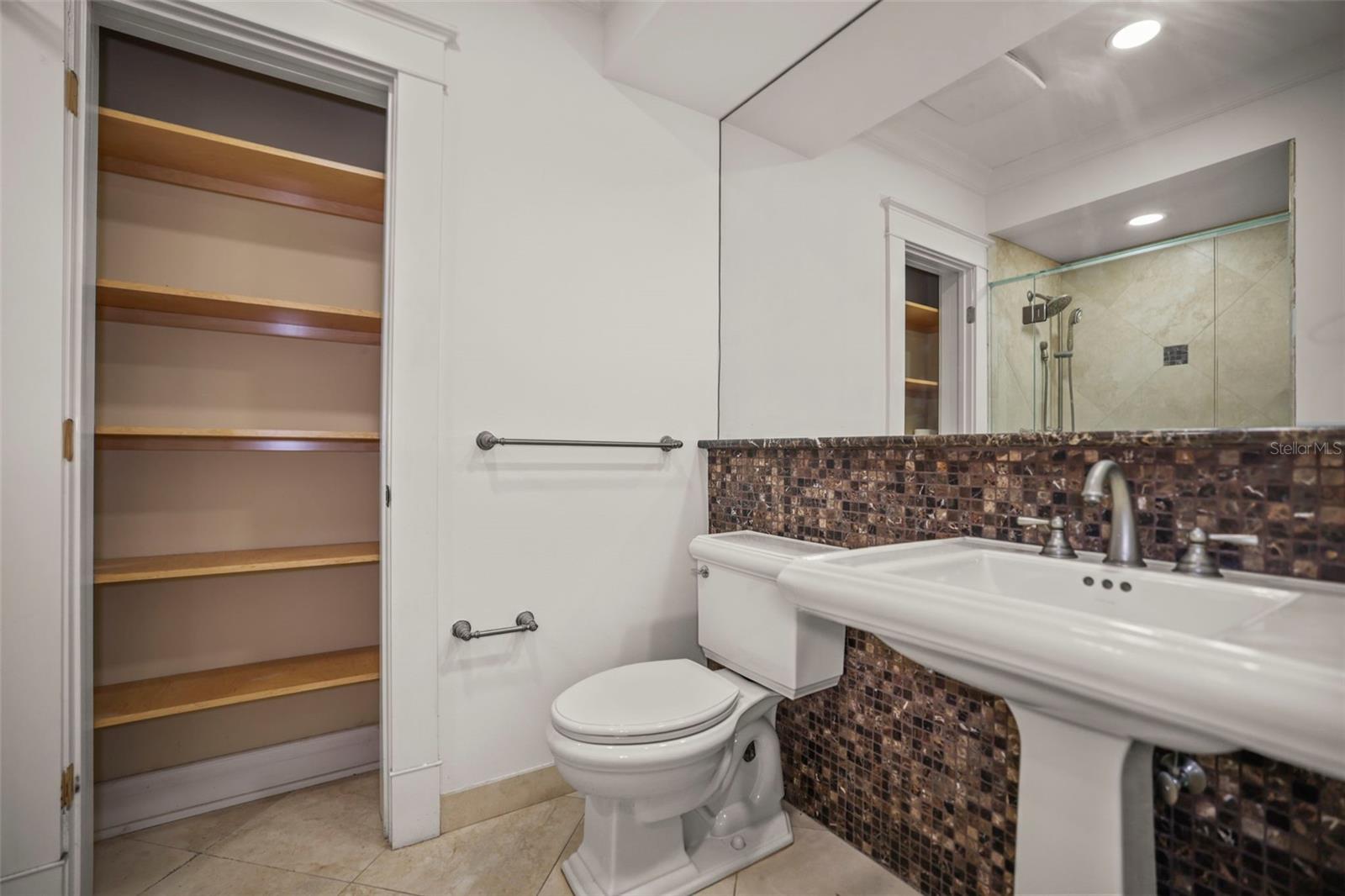 1721 GULF RD — photo 35