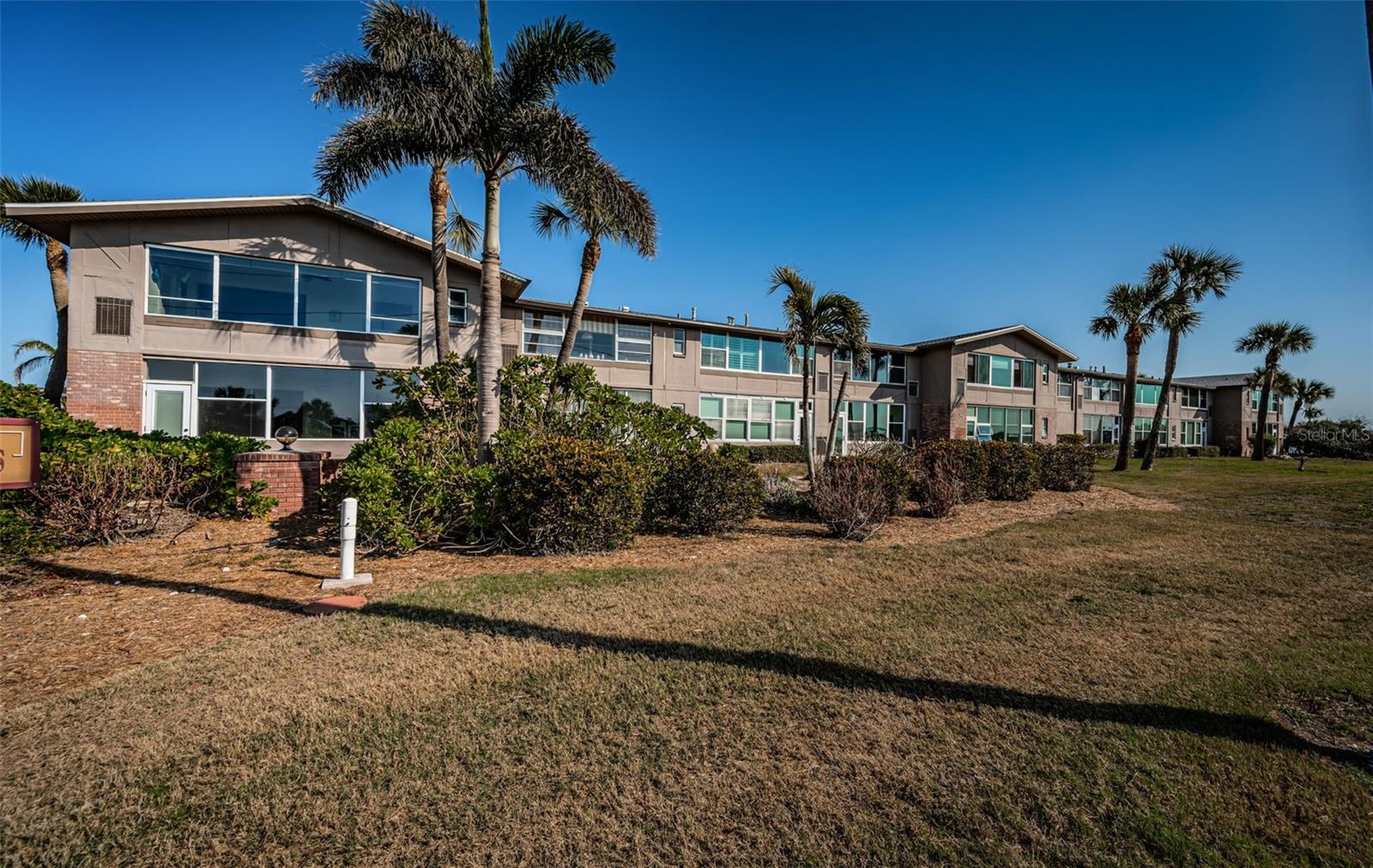 2 CAUSEWAY BLVD #208 — photo 26