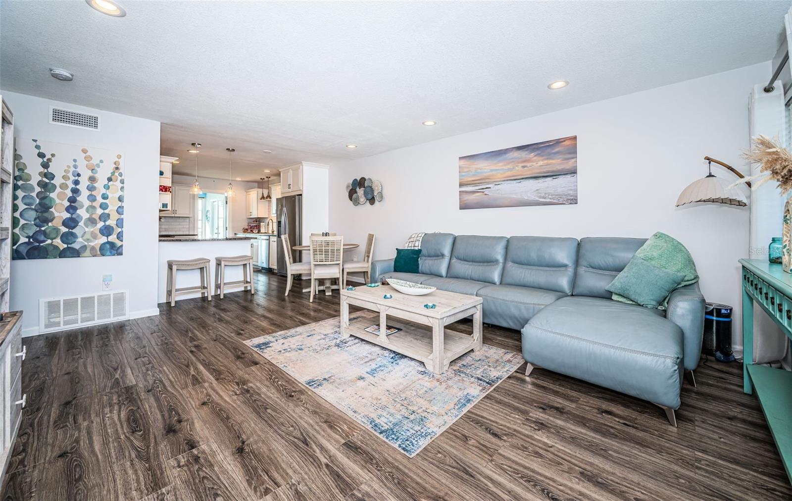 2 CAUSEWAY BLVD #208 — photo 9