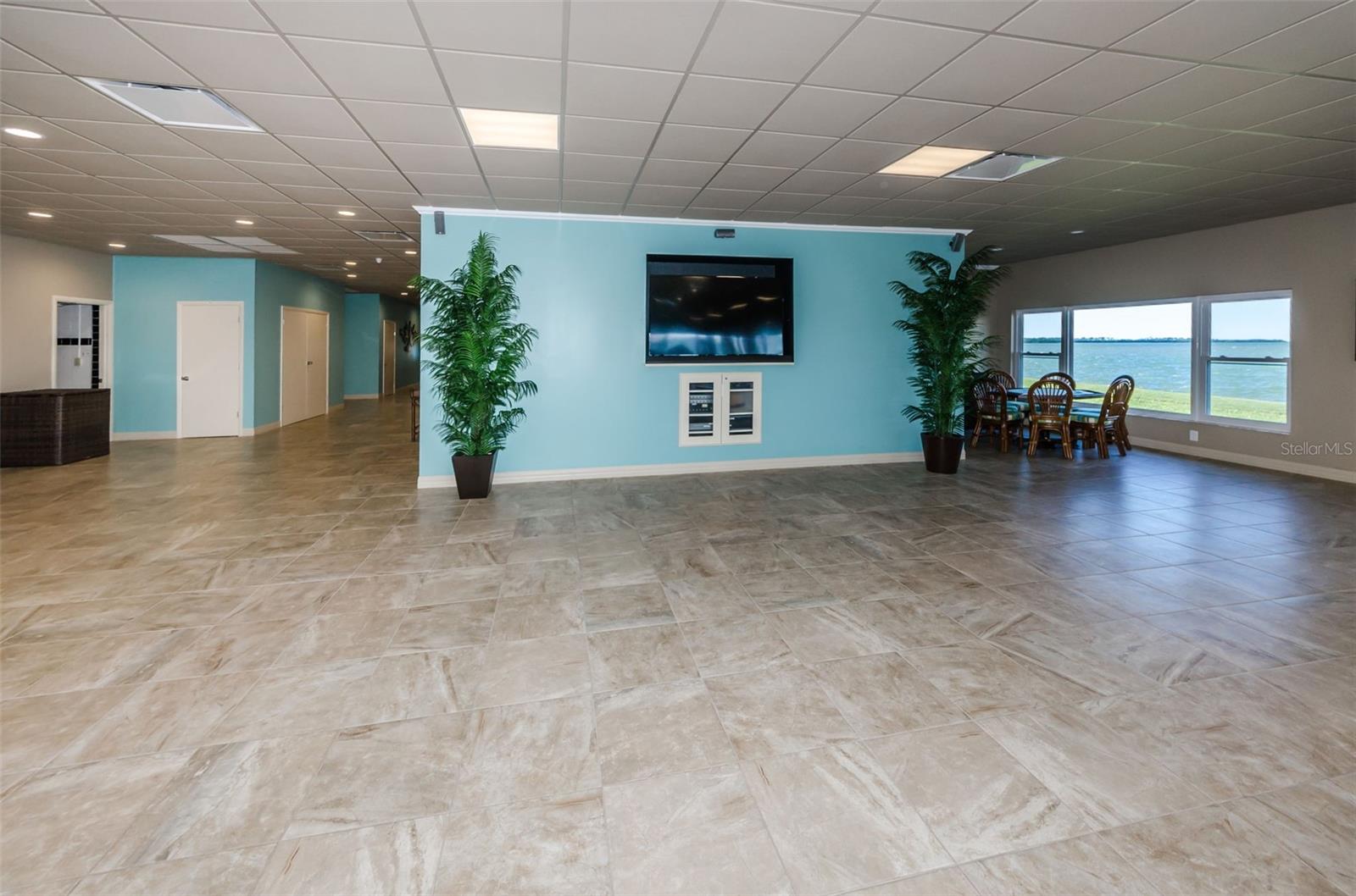 2 CAUSEWAY BLVD #208 — photo 36