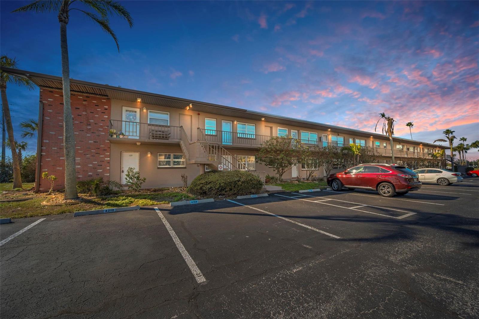 2 CAUSEWAY BLVD #208 — photo 4