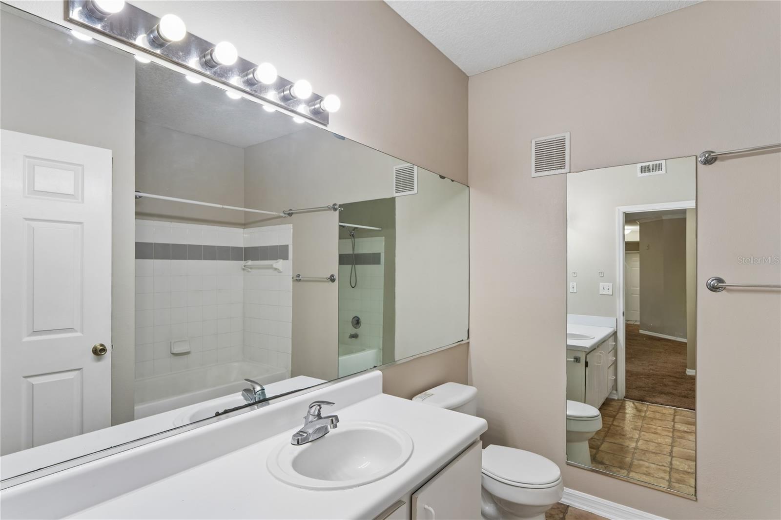 5618 PINNACLE HEIGHTS CIR #312 — photo 37