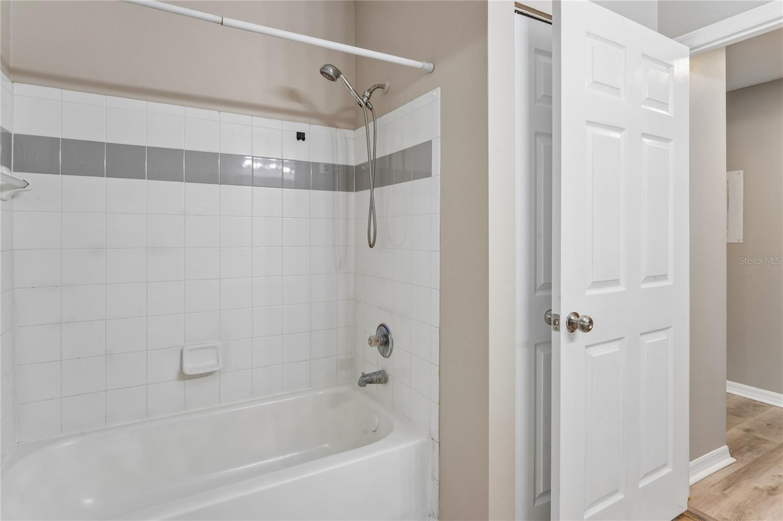 5618 PINNACLE HEIGHTS CIR #312 — photo 40