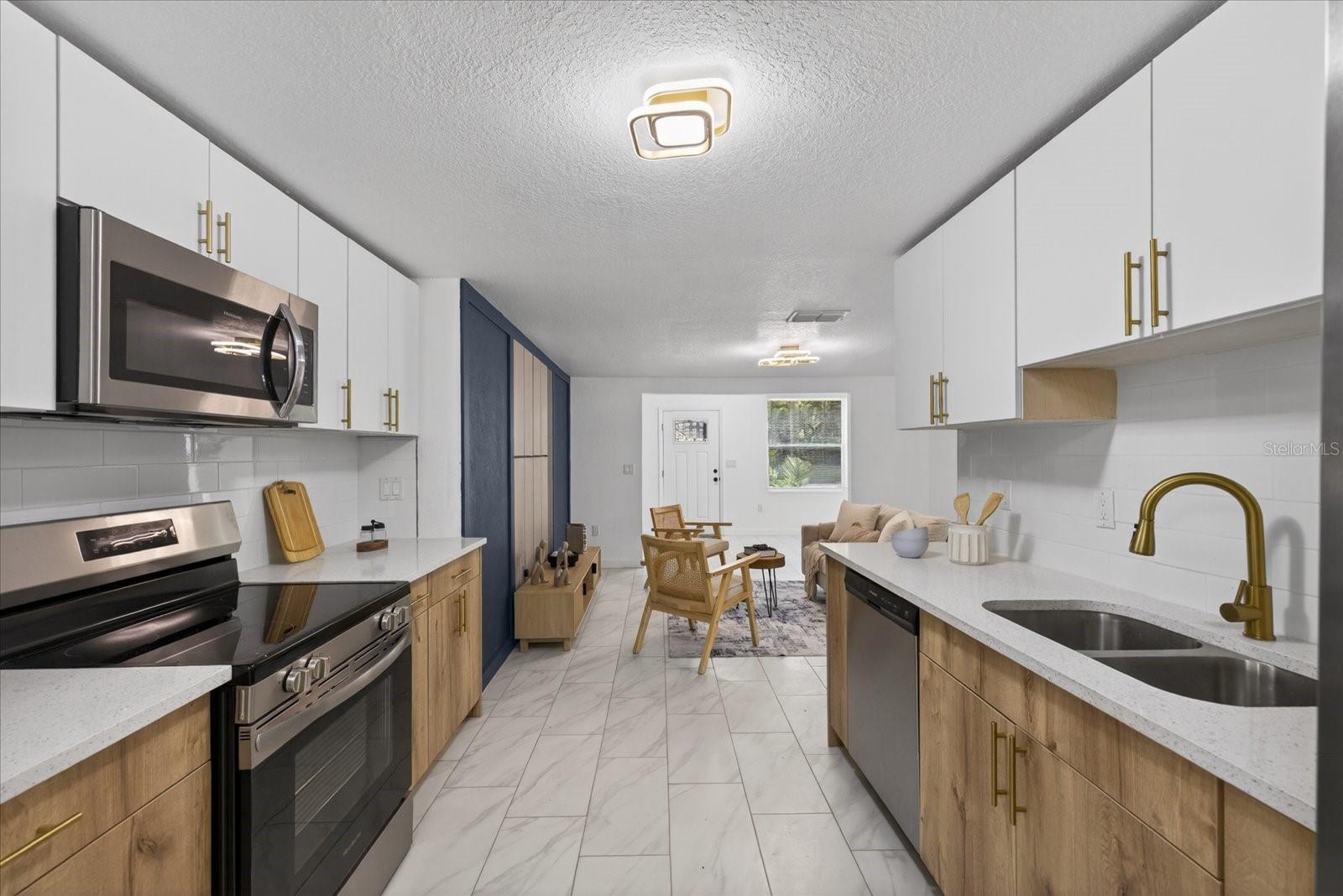 7806 E 114TH AVE — photo 19