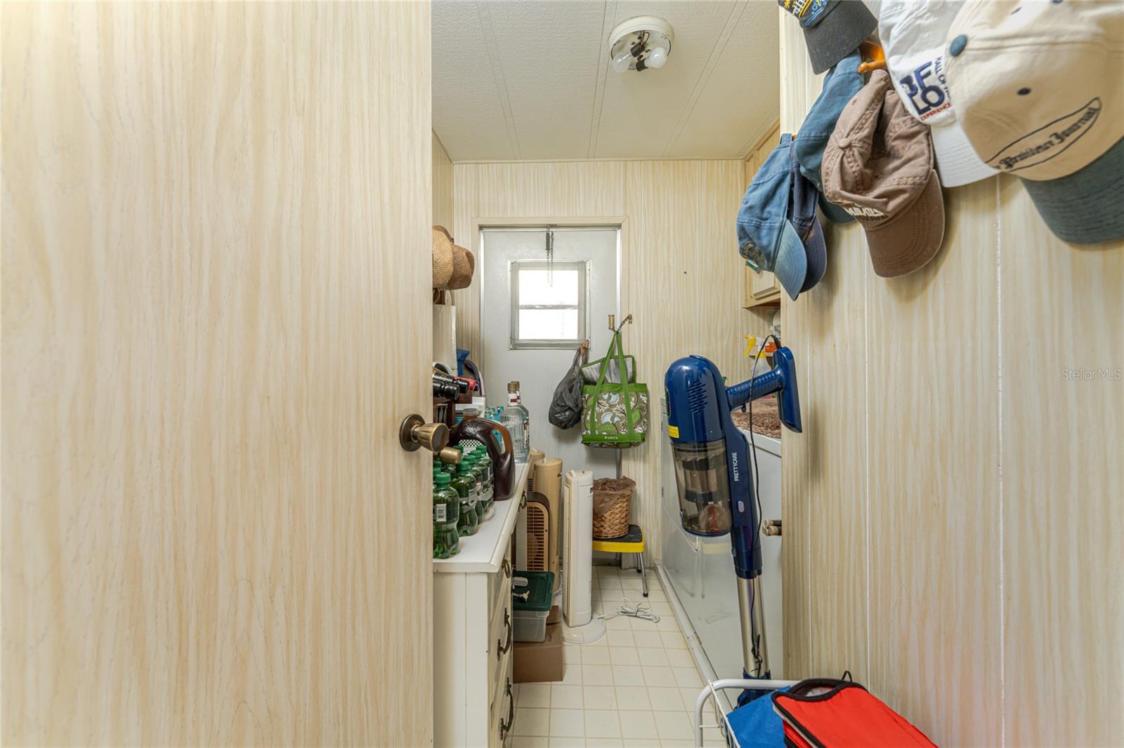 17 N FLORA VISTA ST — photo 32