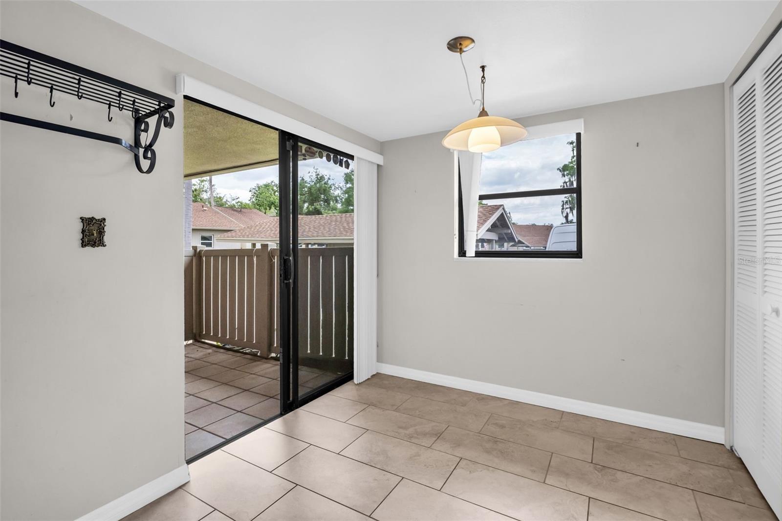 120 EVELYN CT — photo 19