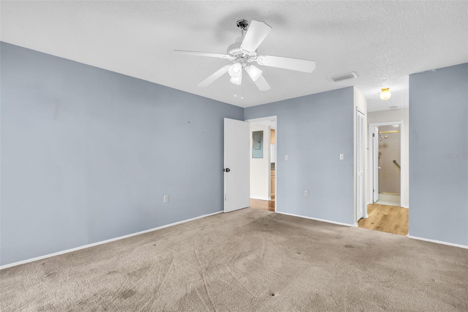 120 EVELYN CT — photo 31