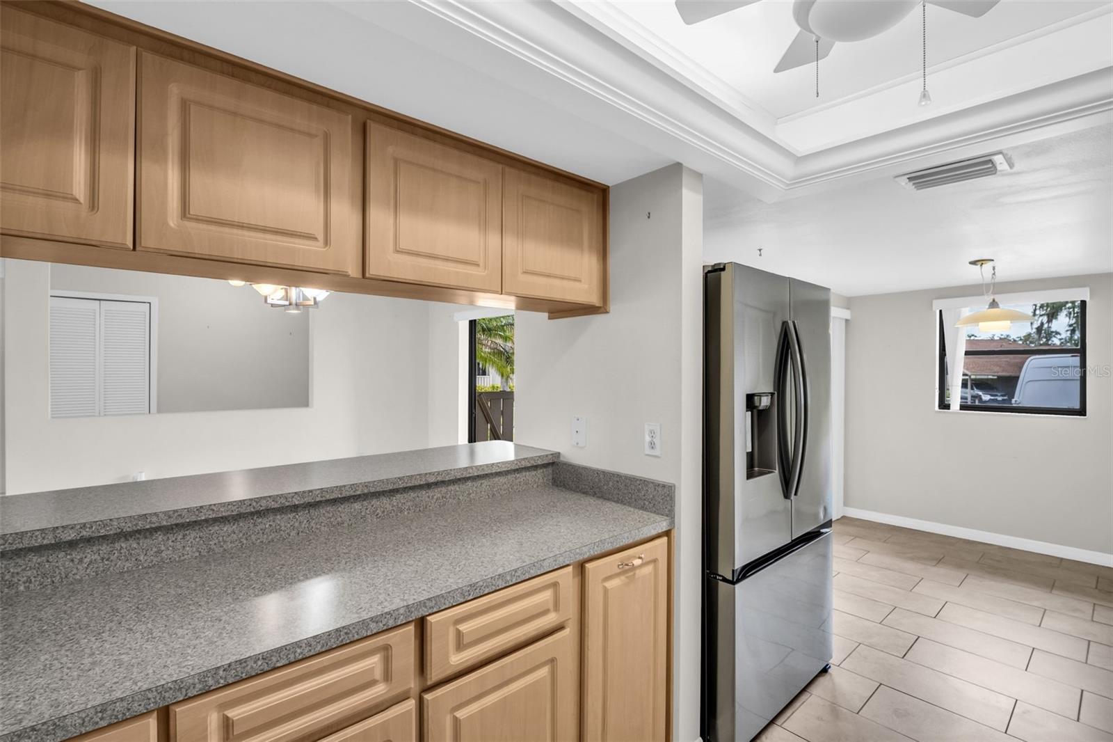 120 EVELYN CT — photo 16