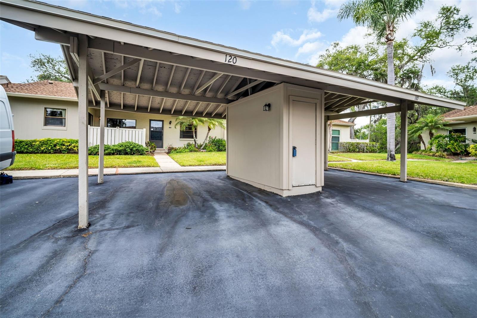 120 EVELYN CT — photo 42