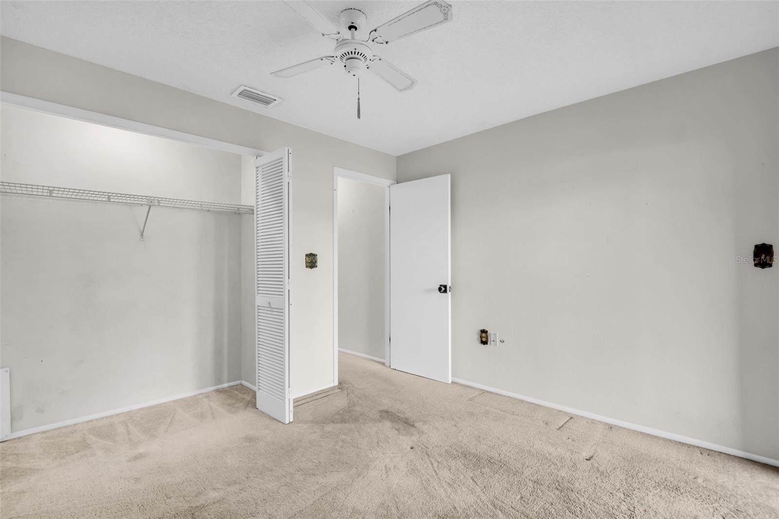 120 EVELYN CT — photo 28