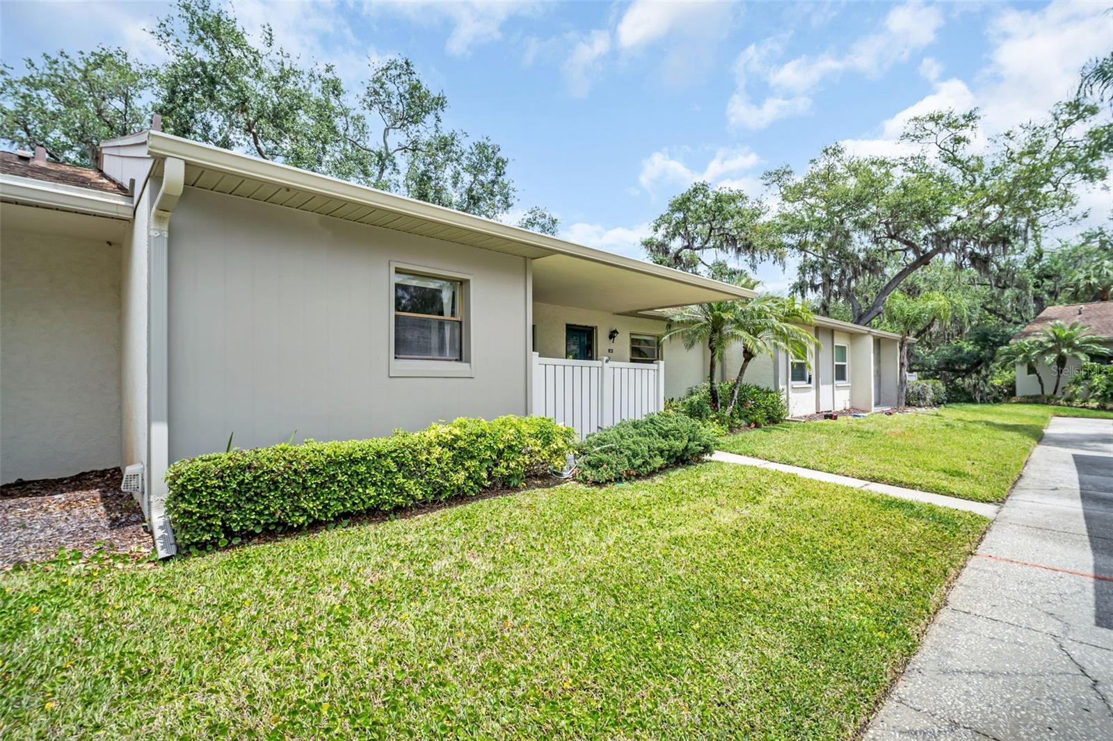 120 EVELYN CT — photo 43