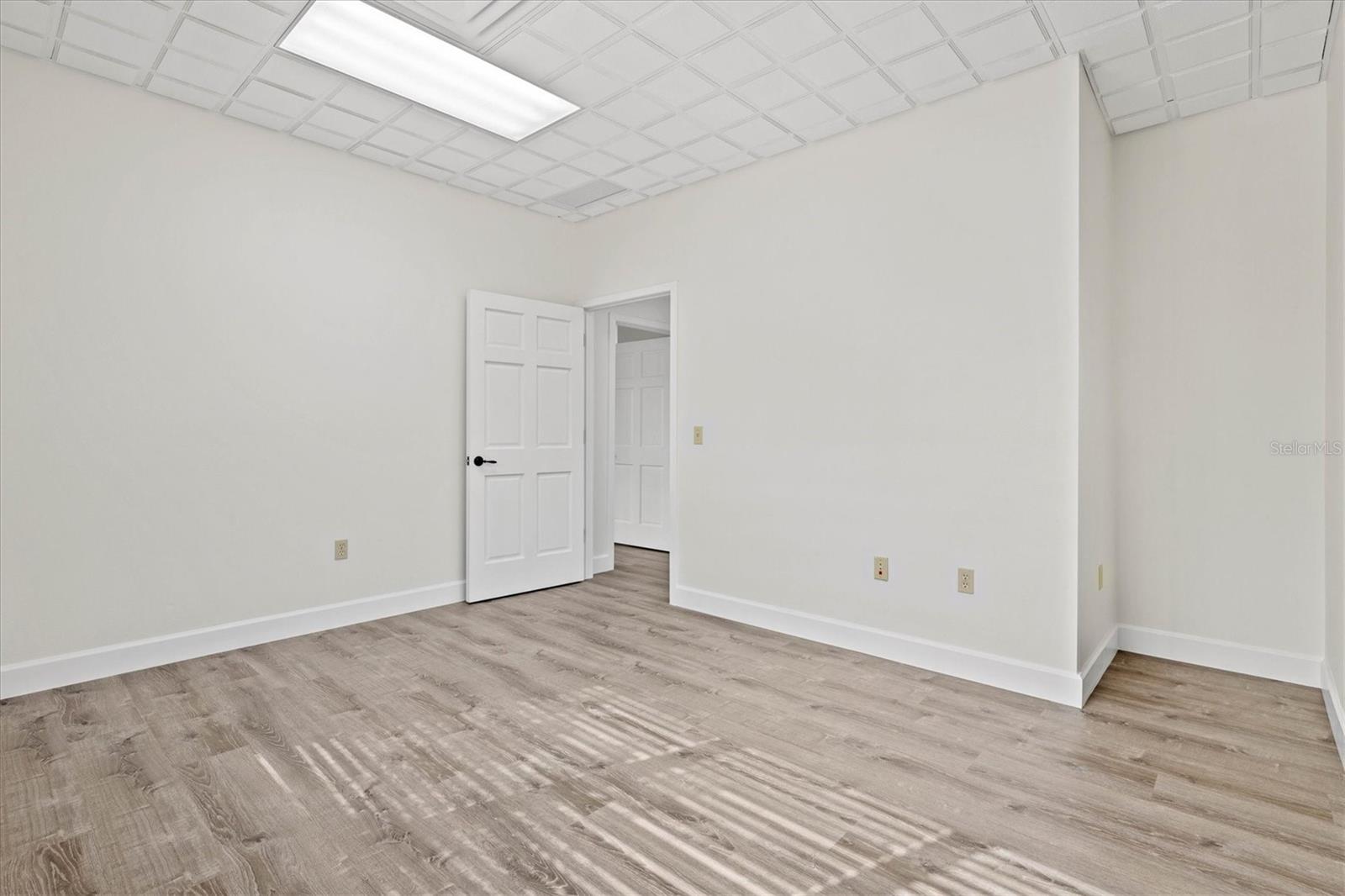 234 N RHODES AVE #105 — photo 11