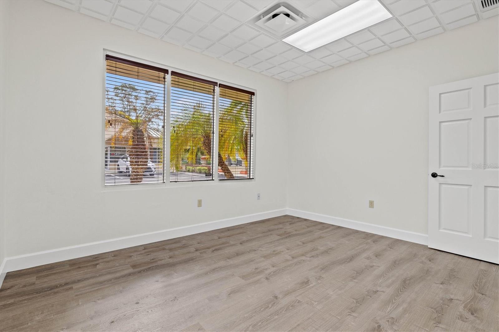 234 N RHODES AVE #105 — photo 12
