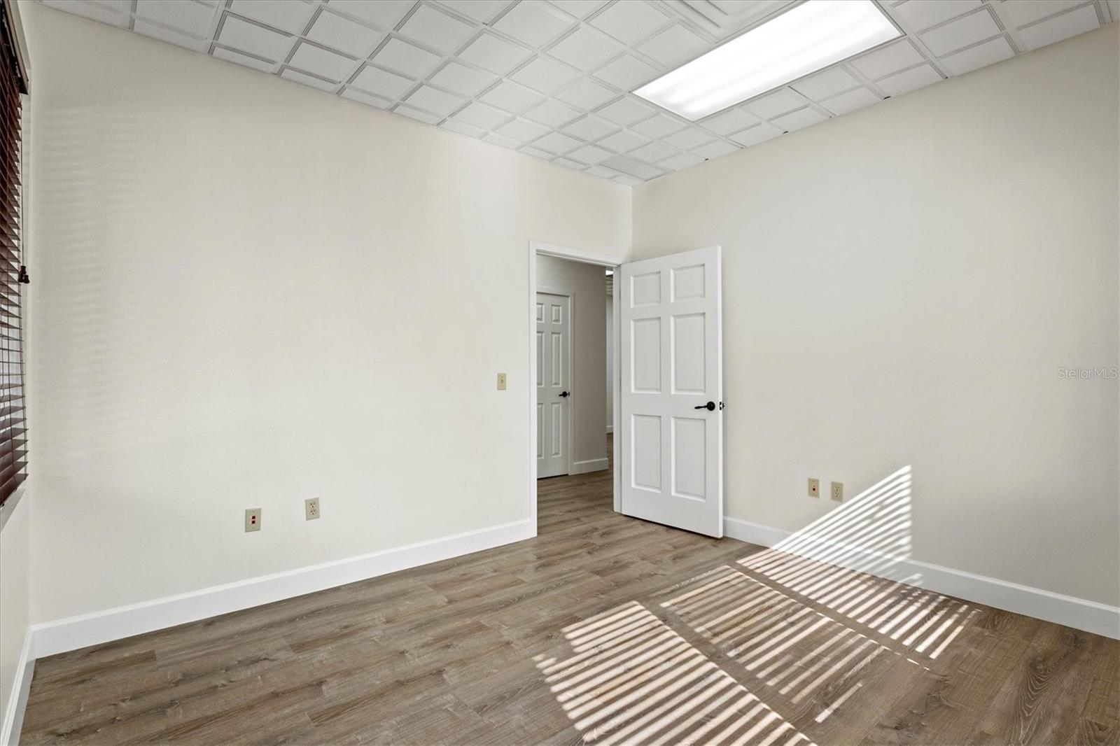 234 N RHODES AVE #105 — photo 9