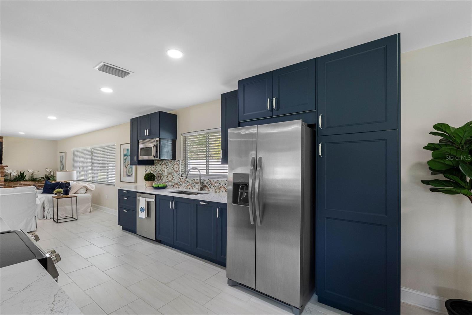1794 SANTA BARBARA DR — photo 17