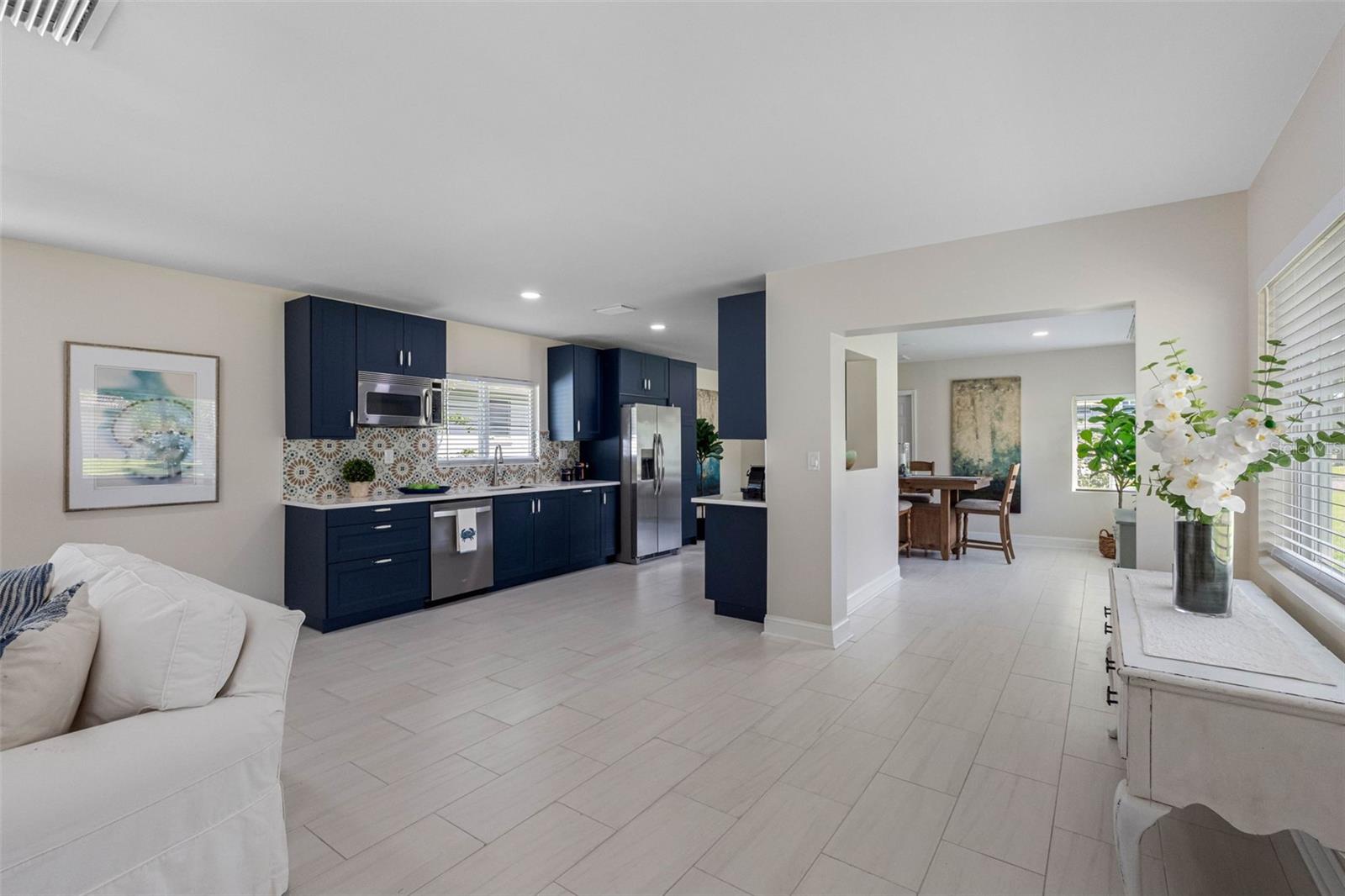 1794 SANTA BARBARA DR — photo 13