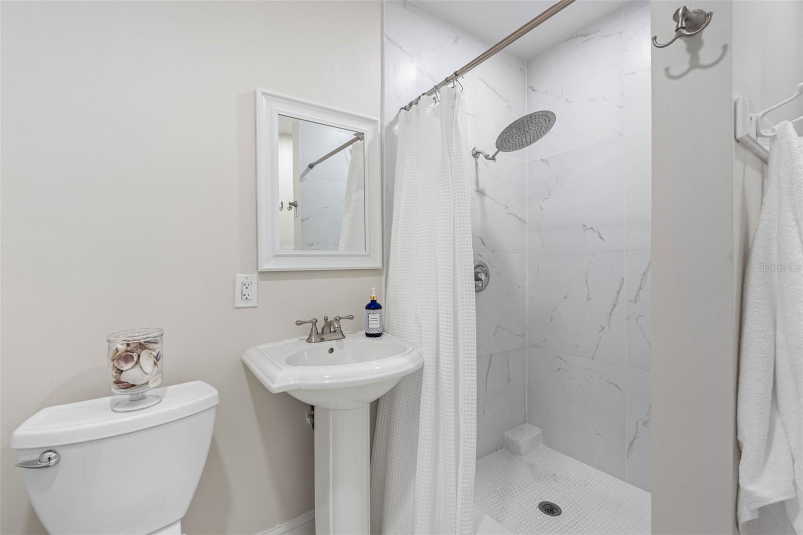 1794 SANTA BARBARA DR — photo 33