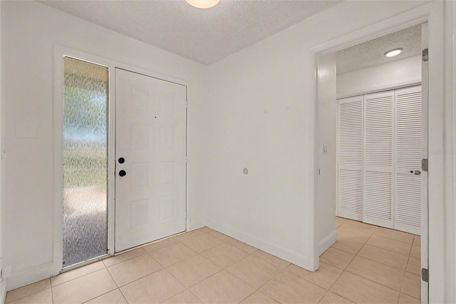 10 LESLEY LN — photo 10