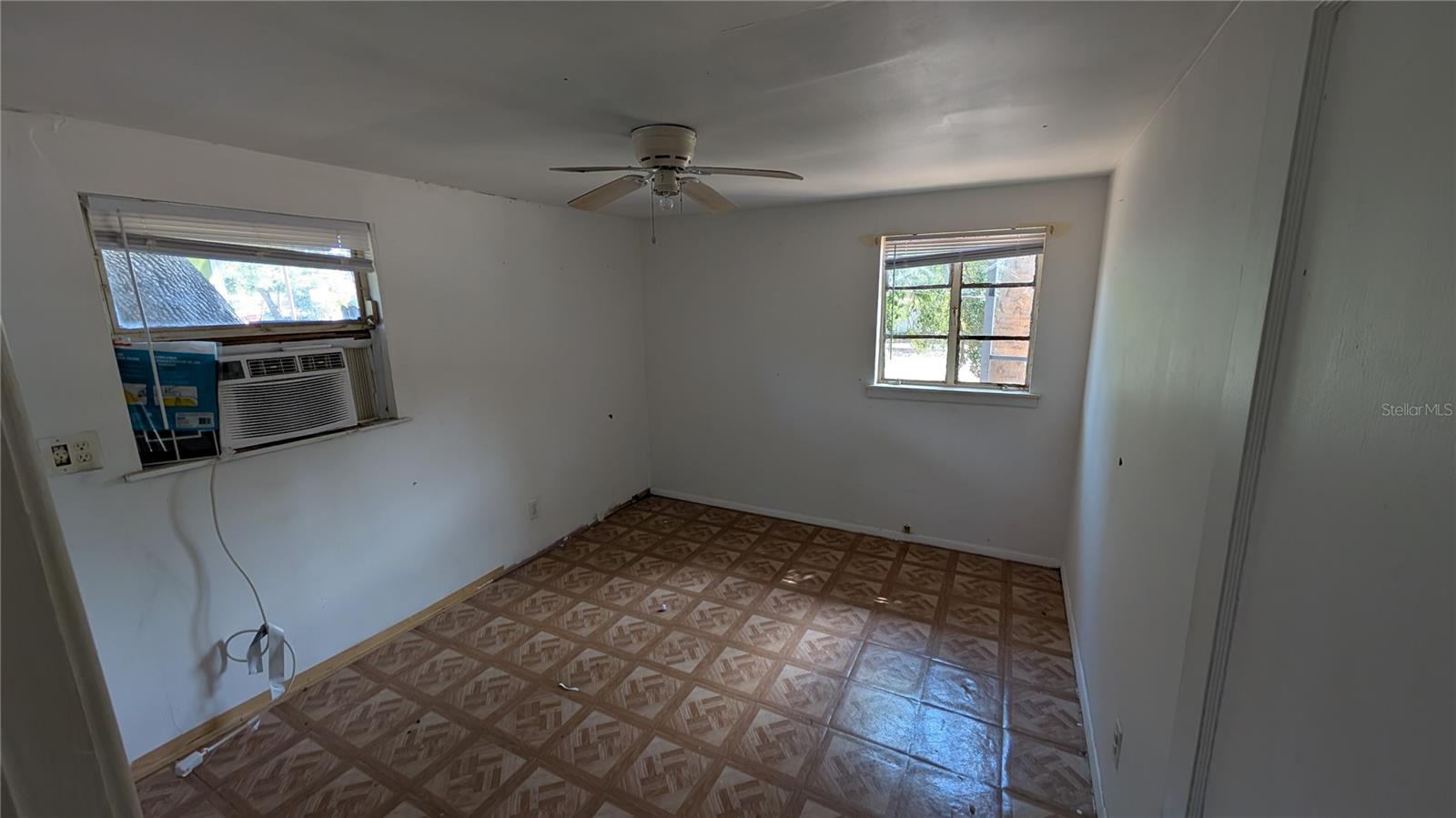 2801 W CLEVELAND ST — photo 37