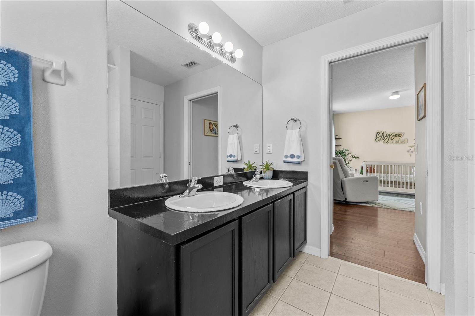 8519 BROKEN WILLOW CT — photo 32