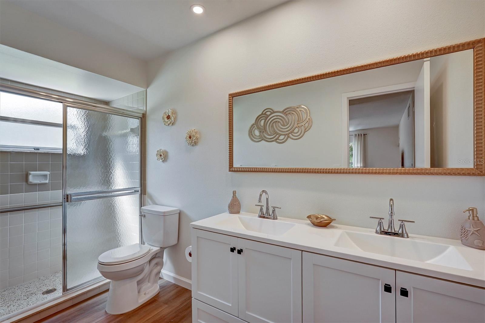 3925 OAKHURST BLVD — photo 12