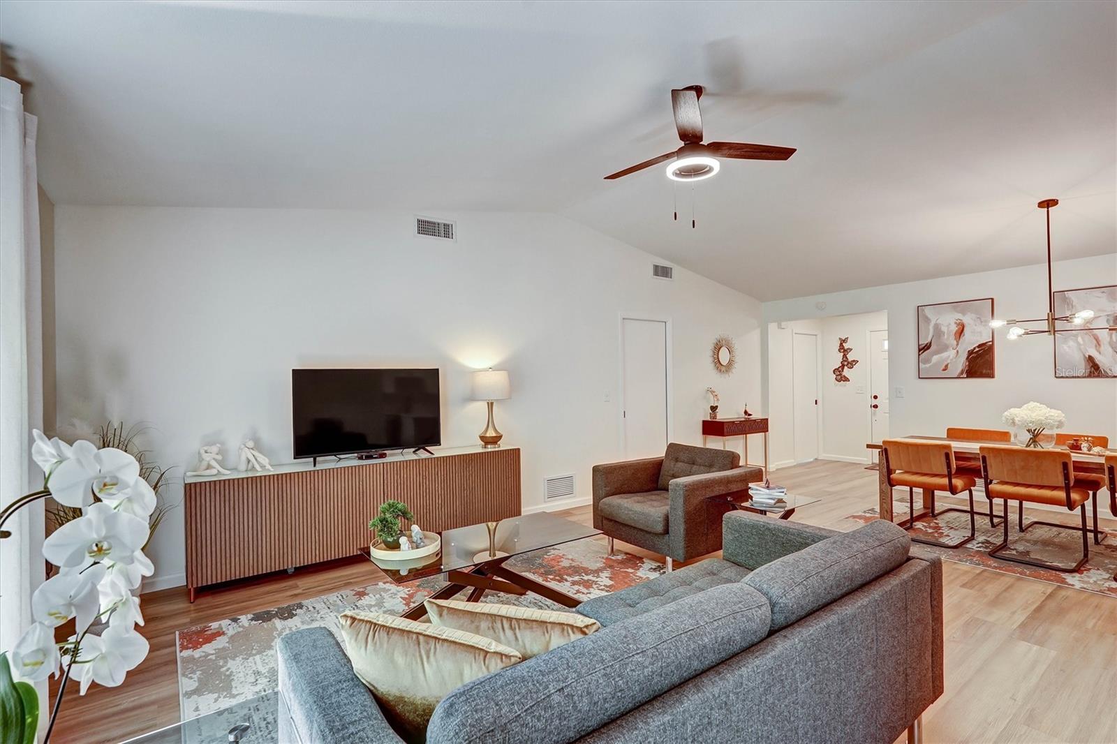 3925 OAKHURST BLVD — photo 10