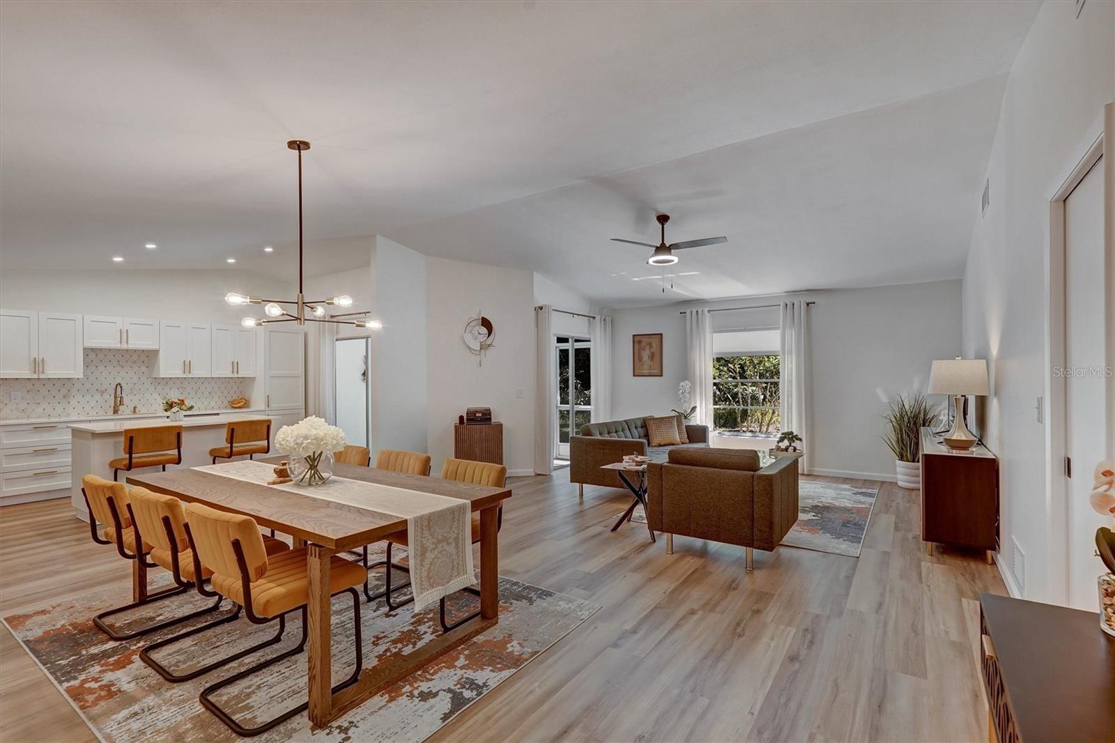 3925 OAKHURST BLVD — photo 3