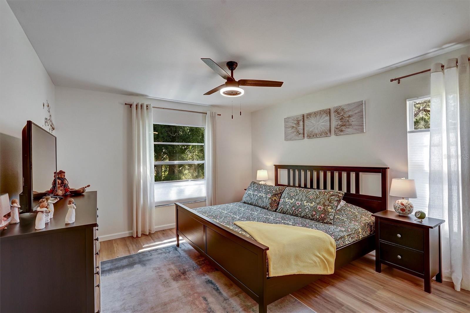 3925 OAKHURST BLVD — photo 11