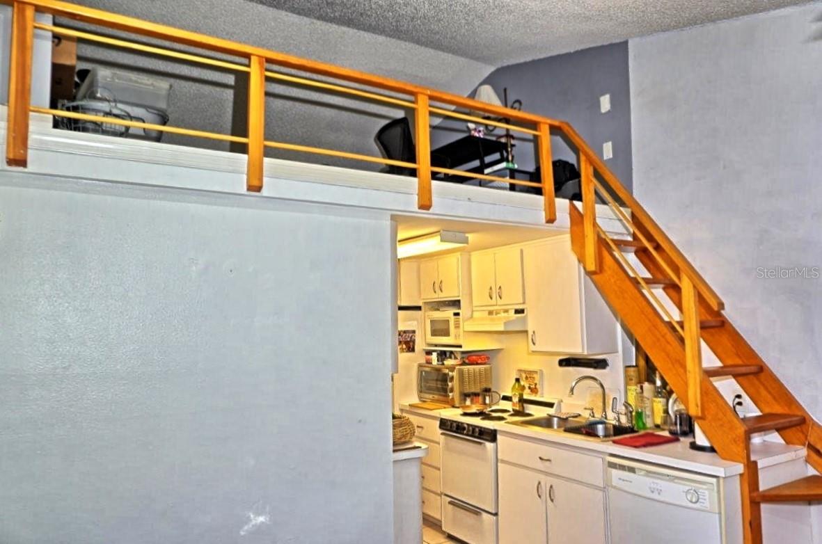 20857 HAULOVER CV #B14 — photo 8