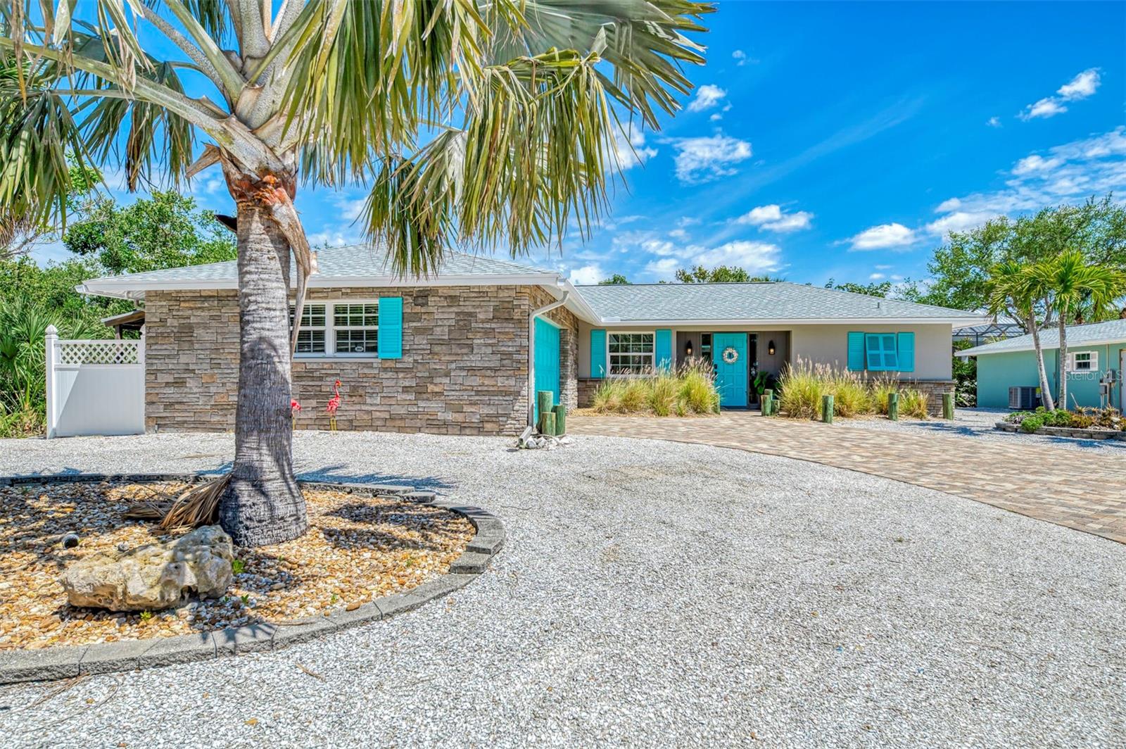 307 AVENIDA DE PARADISIO — photo 4