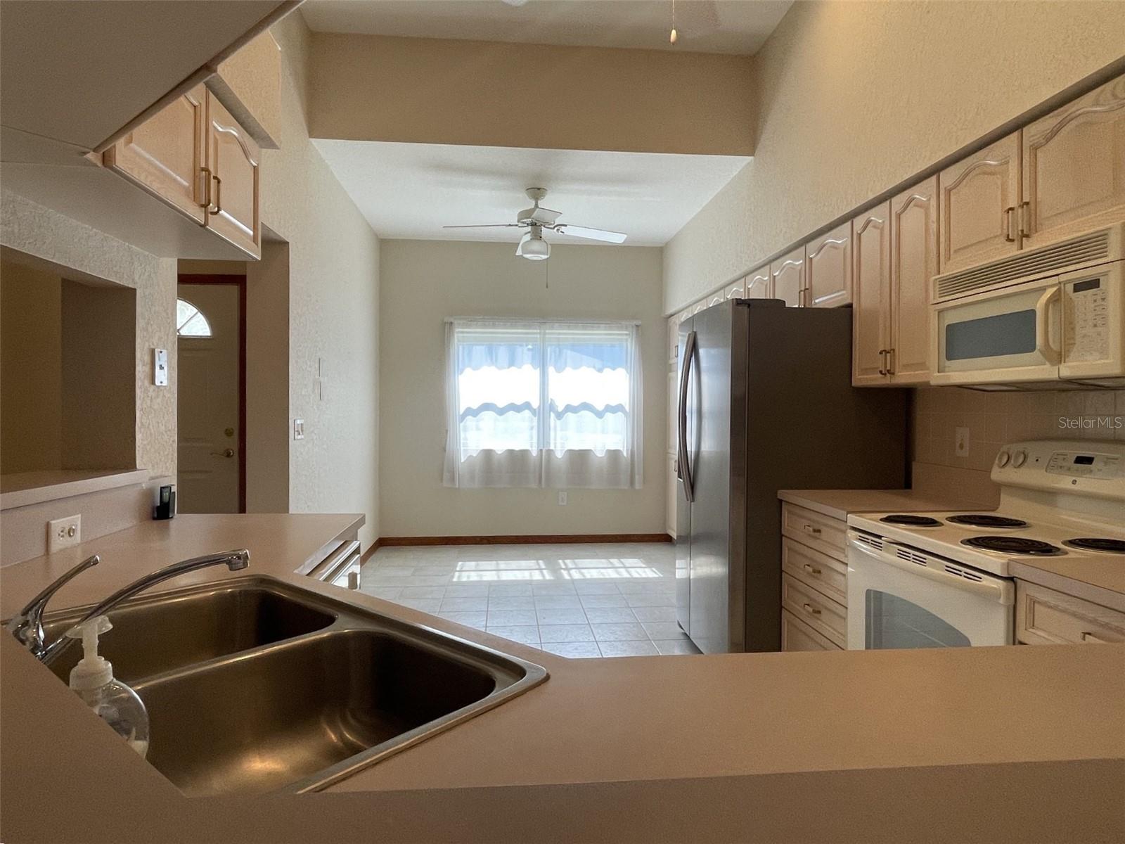 2784 ALEXANDER DR — photo 6