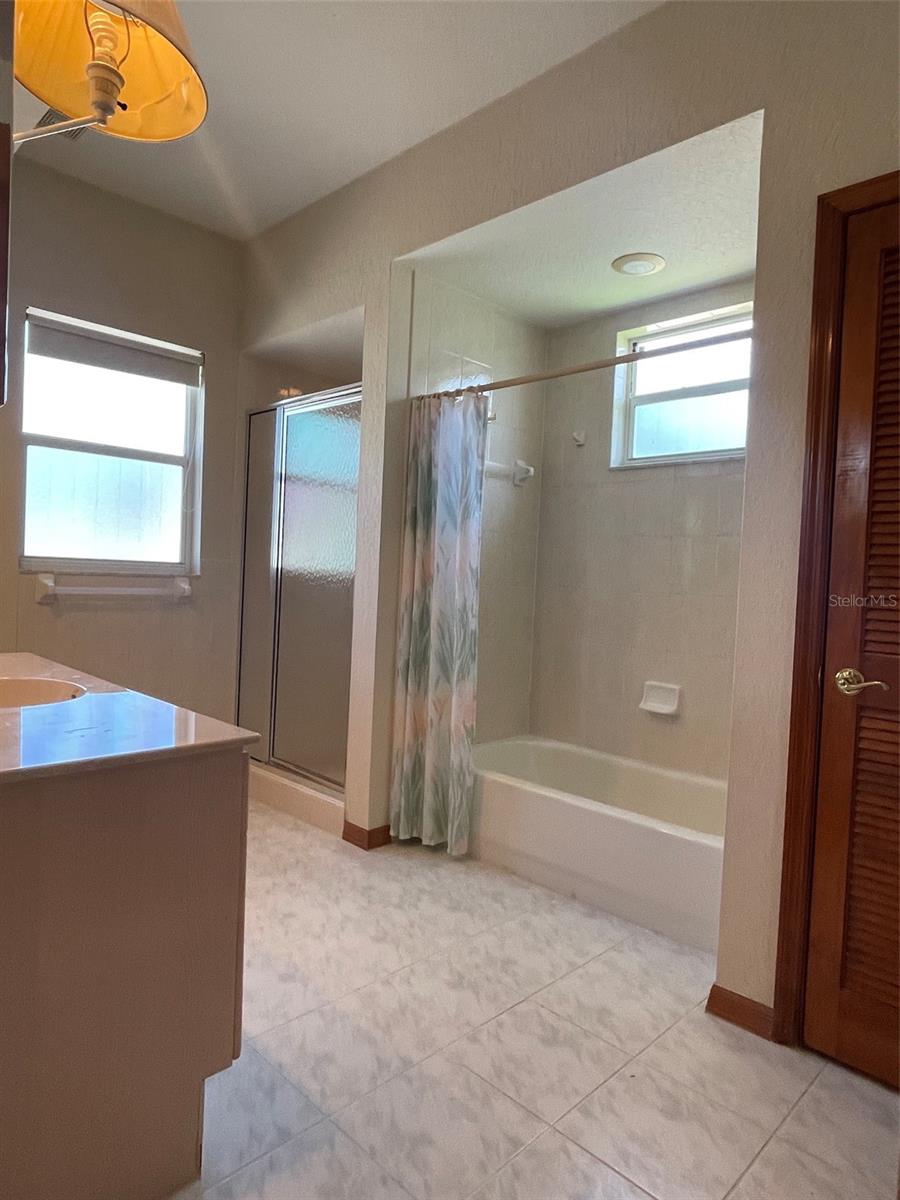 2784 ALEXANDER DR — photo 9