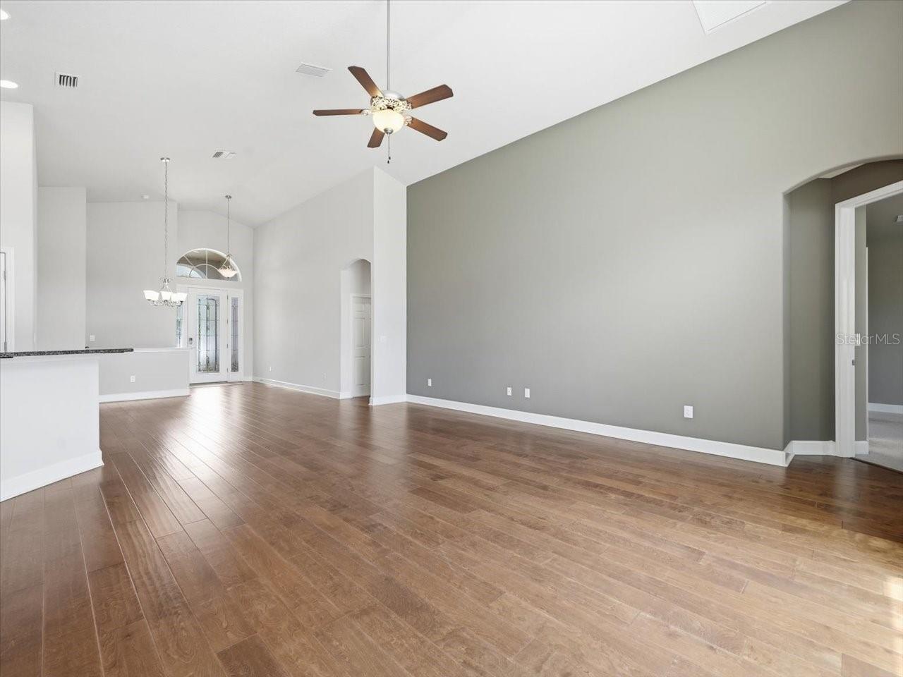 2514 SUMMERDALE CT — photo 13
