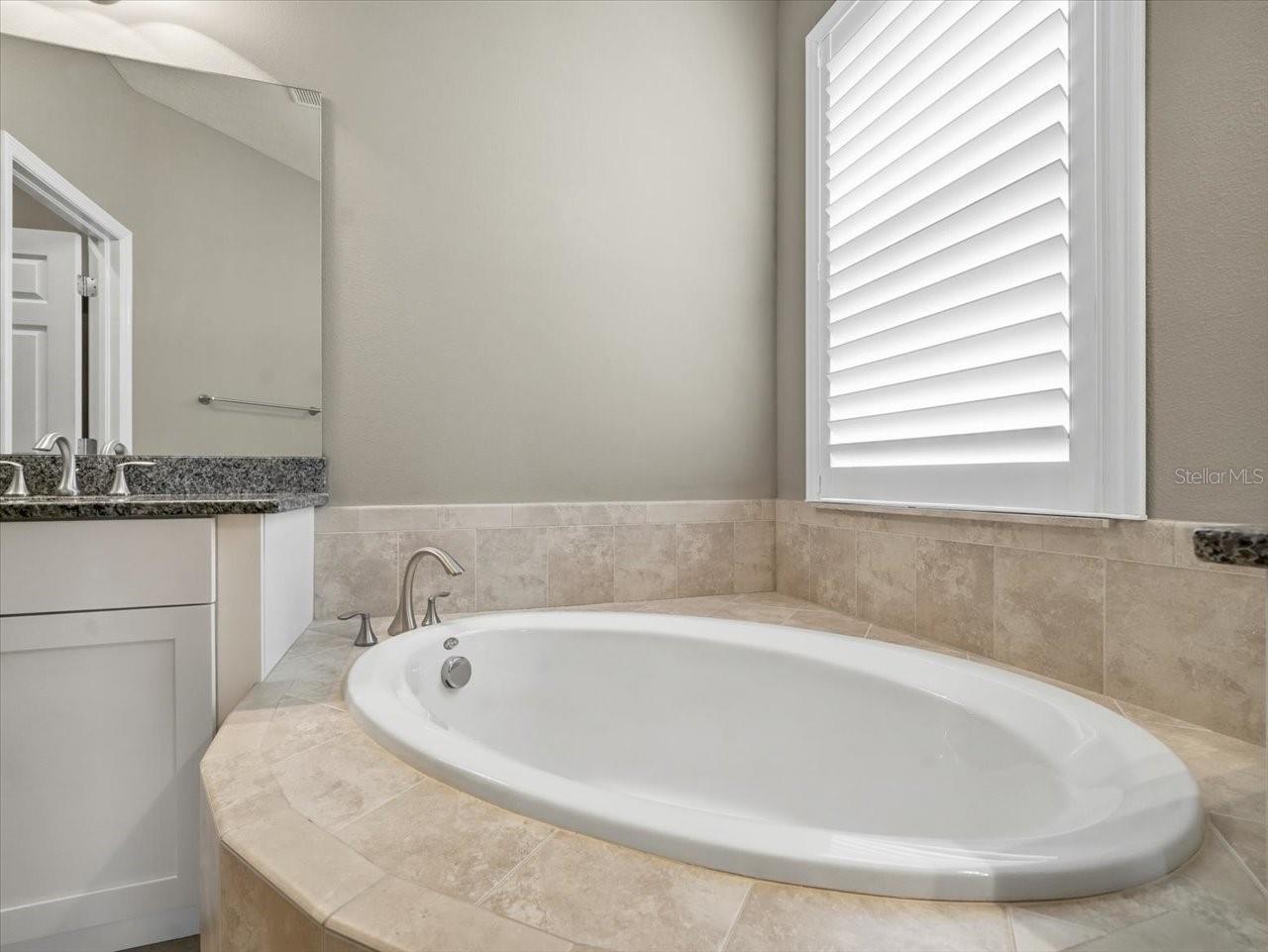2514 SUMMERDALE CT — photo 28