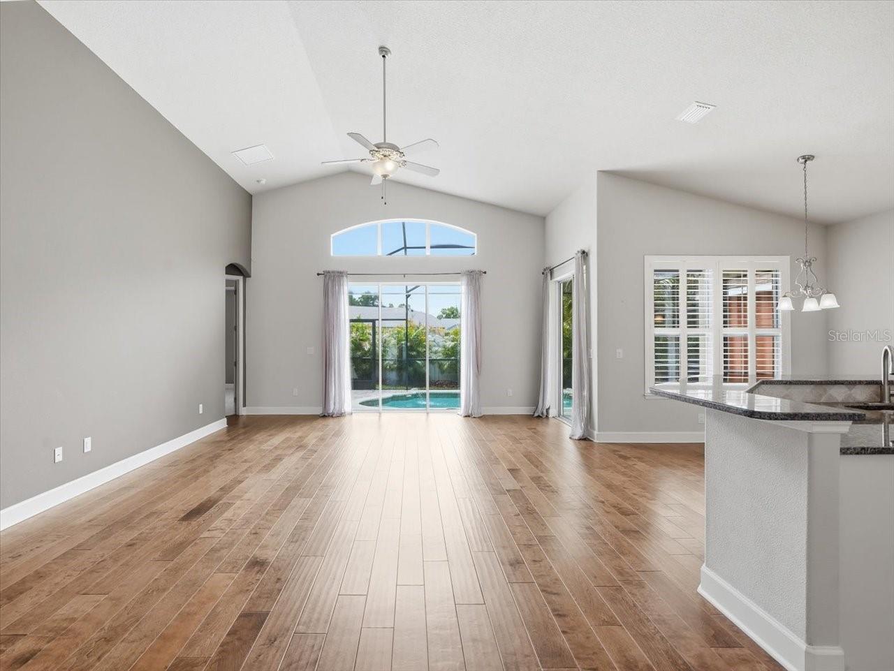 2514 SUMMERDALE CT — photo 10