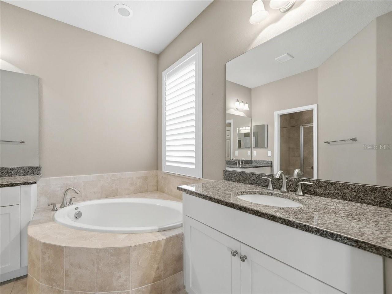 2514 SUMMERDALE CT — photo 27