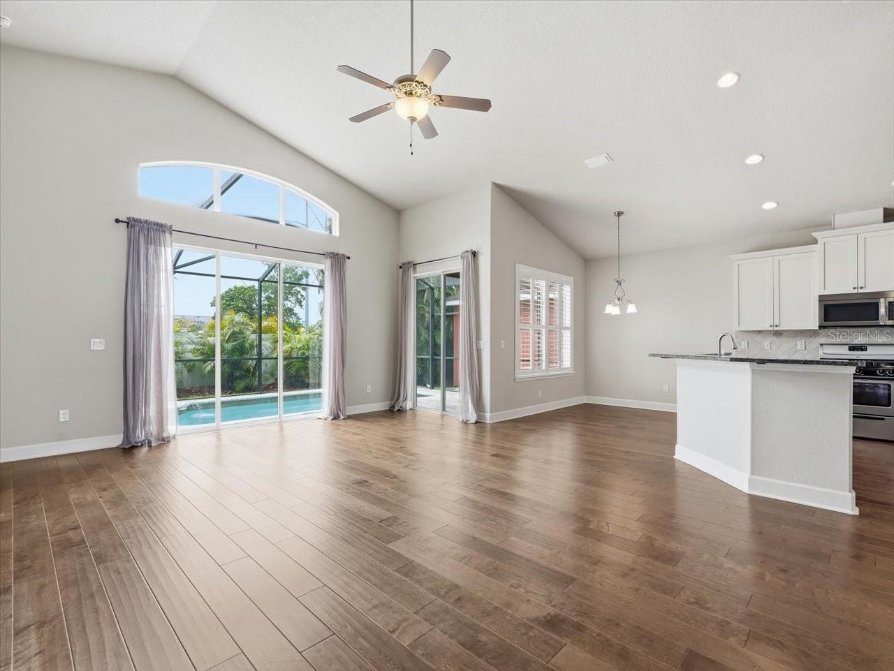 2514 SUMMERDALE CT — photo 9