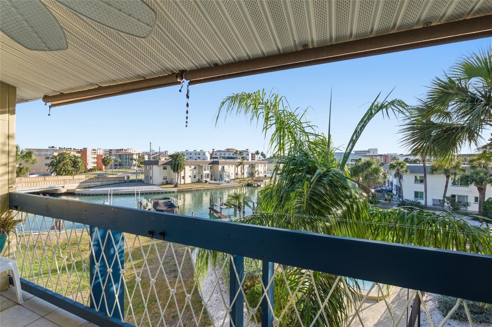 11650 CAPRI CIR S #204 — photo 35