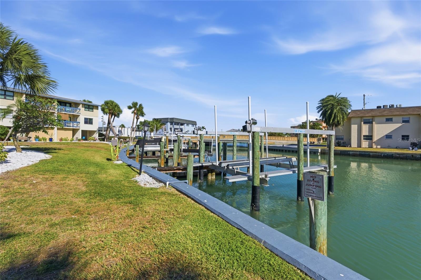 11650 CAPRI CIR S #204 — photo 40