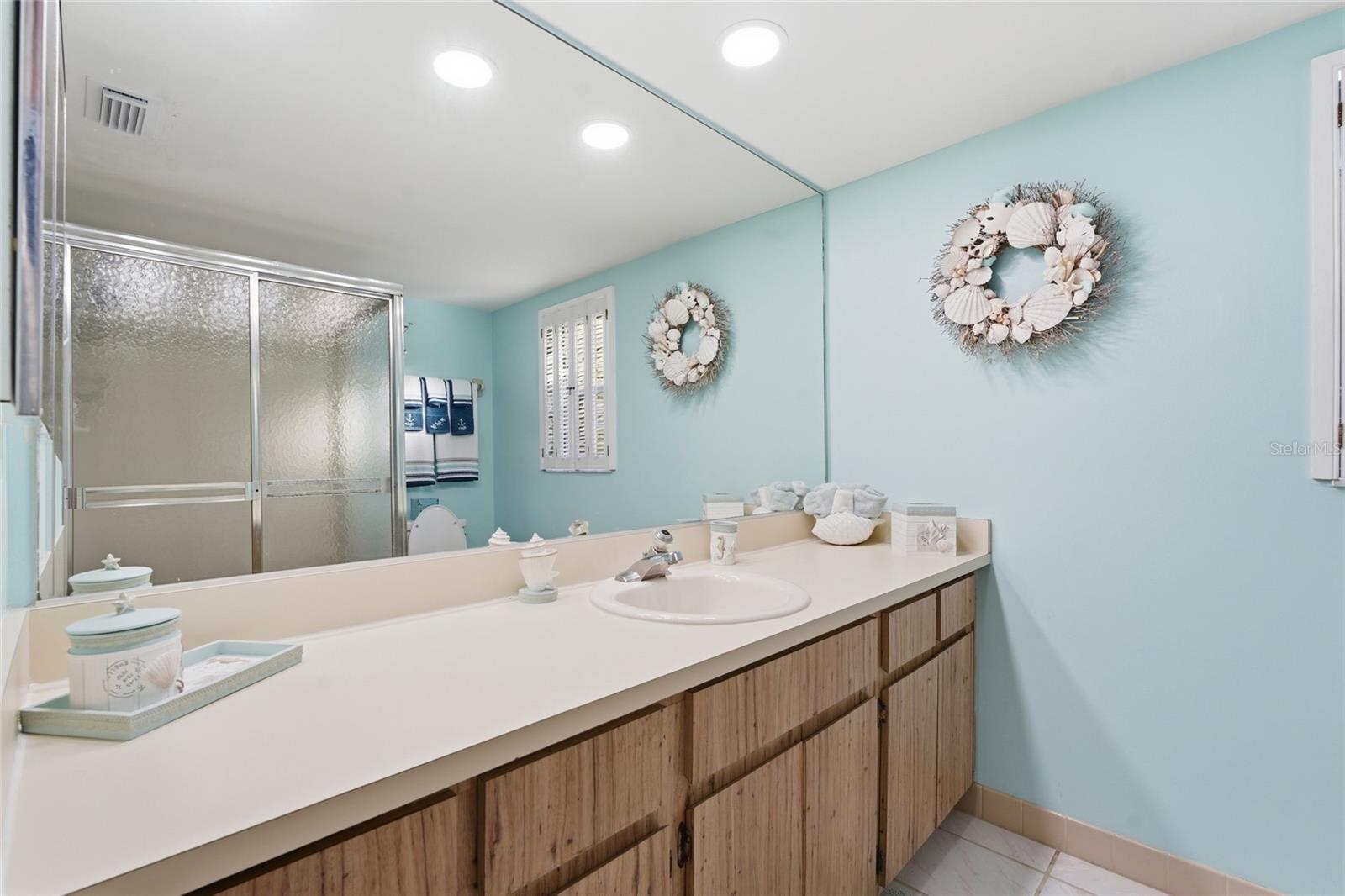 11650 CAPRI CIR S #204 — photo 27