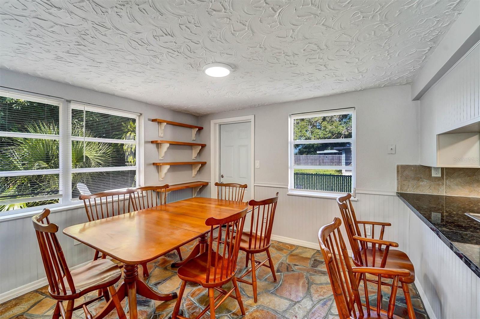 5344 NANCY LN — photo 11